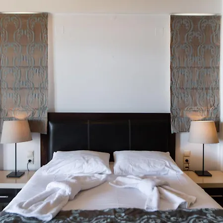 Rouda Village 4* Mikros Gialos