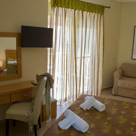 Rouda Village 4*