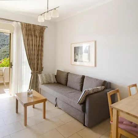 Rouda Village Apartahotel 4*