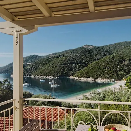 Apartahotel Rouda Village Mikros Gialos