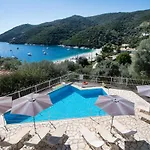 Lägenhetshotell Rouda Village 4*