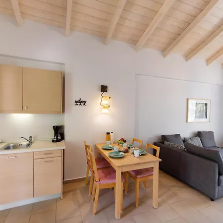 Rouda Village 4* Mikros Gialos