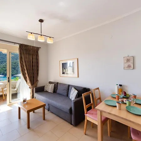 Rouda Village 4*