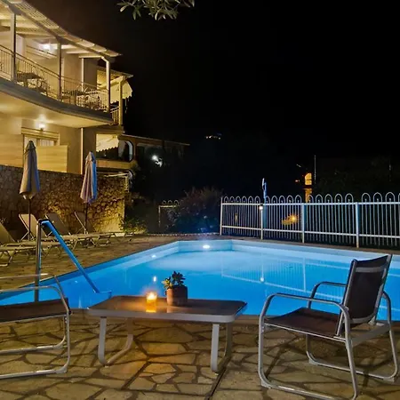 Aparthotel Rouda Village Mikros Gialos